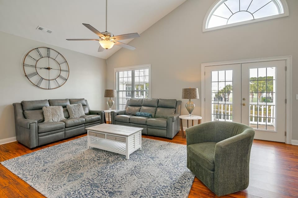 Spacious Home w/ Oceanside Village Resort Perks! House in Surfside Beach