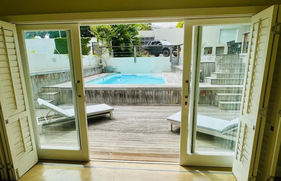 Pool view, Swimming pool, sunbed