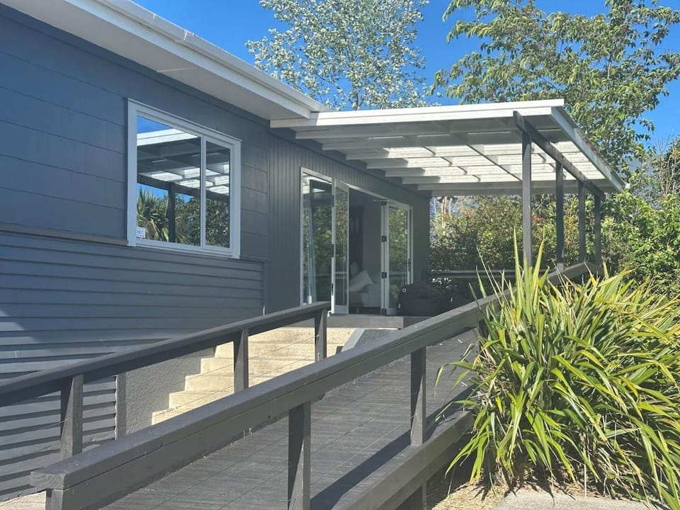 Stay Central - Taupo House in Taupo