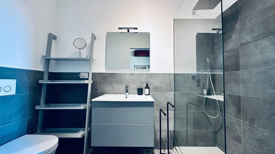 Shower, Toilet, Bathroom, bidet