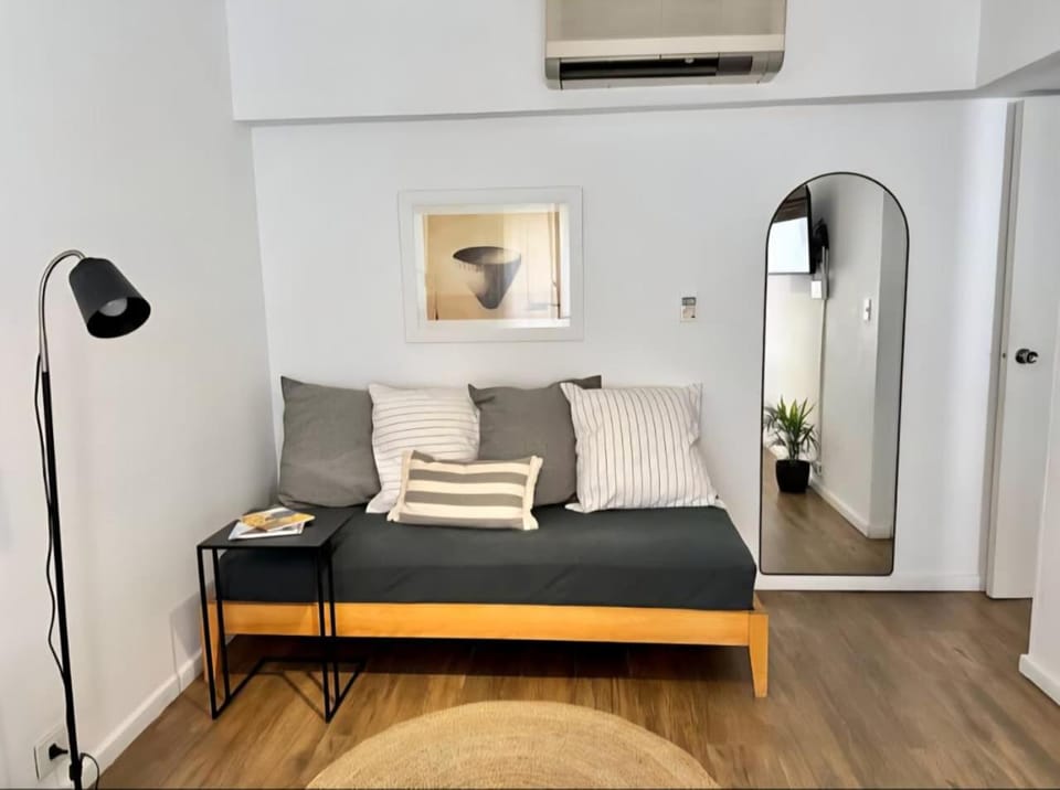 Living room, Photo of the whole room, air conditioner