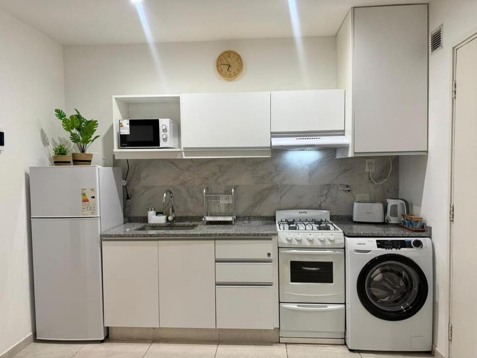 Jason Park moderno depto con Piscina Apartment in Pinamar