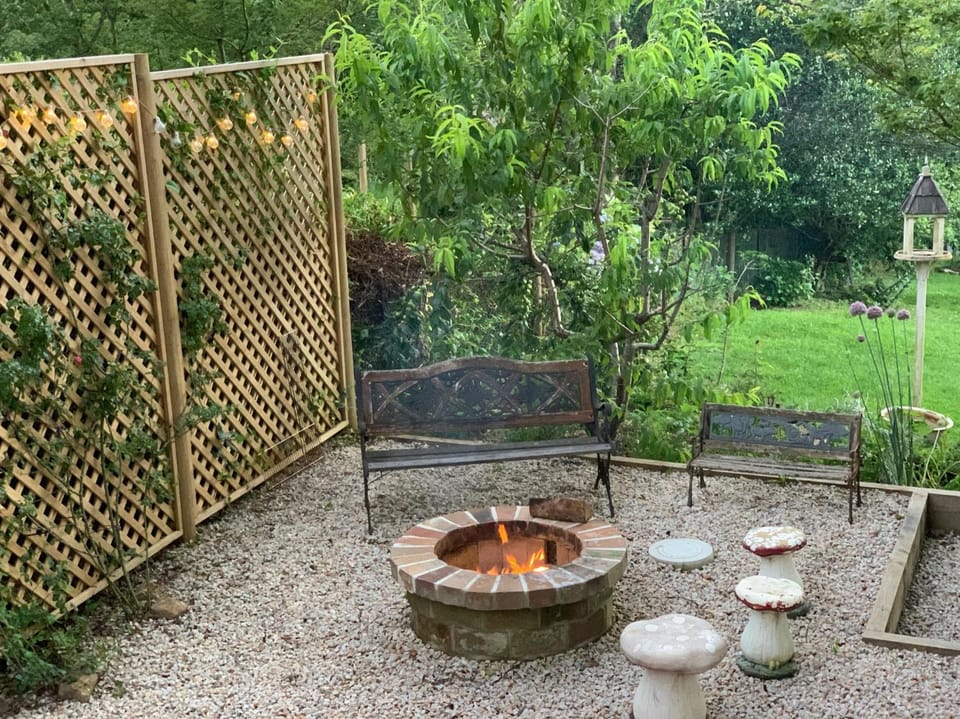 BBQ facilities, BBQ facilities, Garden, Garden, Garden view, Garden view, Inner courtyard view, flat iron