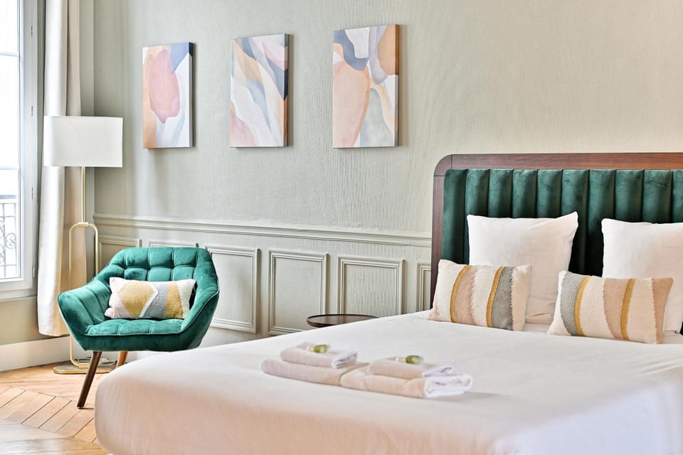 Bed, Bedroom