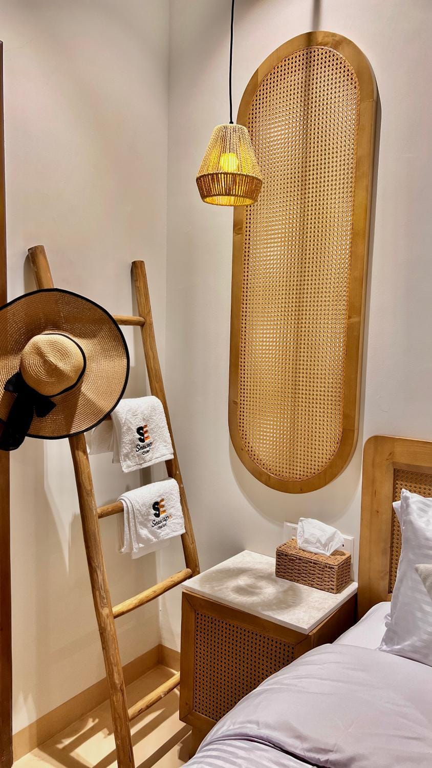 Bedroom, towels, towels