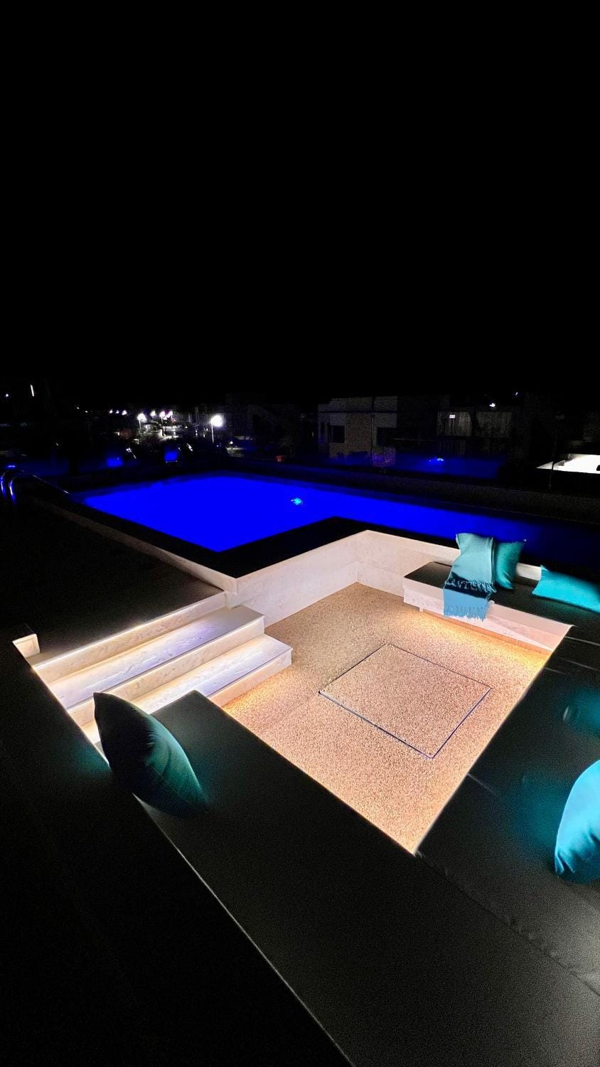 Night, Seating area, Pool view, Pool view