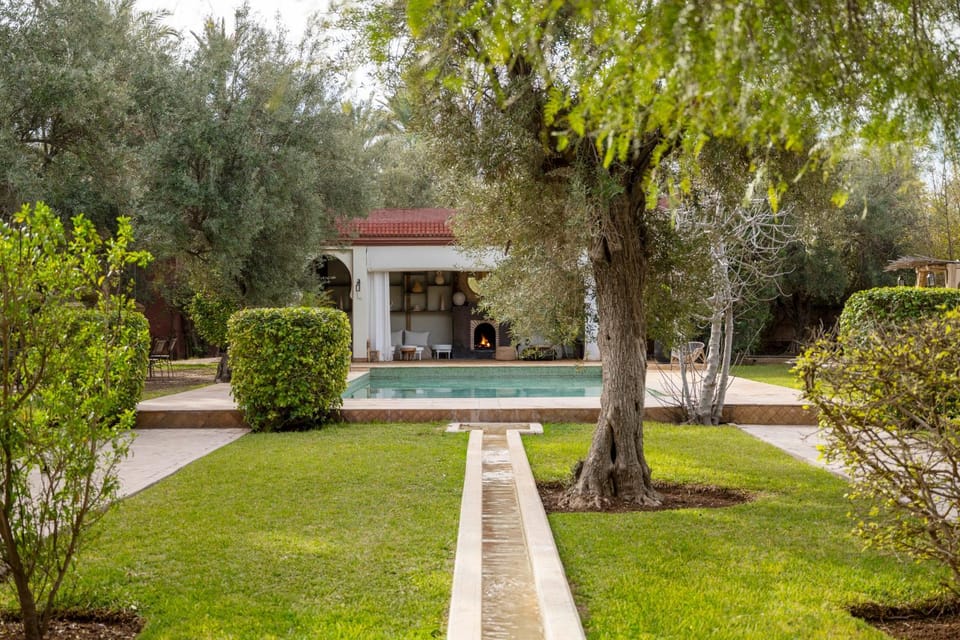 Property building, Patio, Spring, Day, Natural landscape, Garden, Garden view, Pool view, Swimming pool