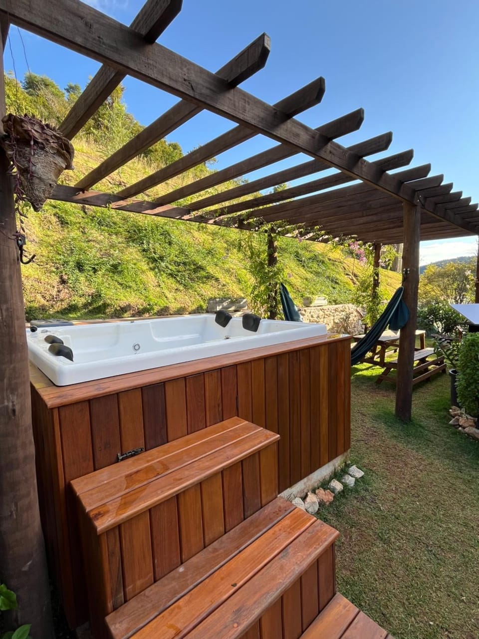 Chalé romântico com hidro, lareira e churrasqueira na Serra Chalet in Serra Negra