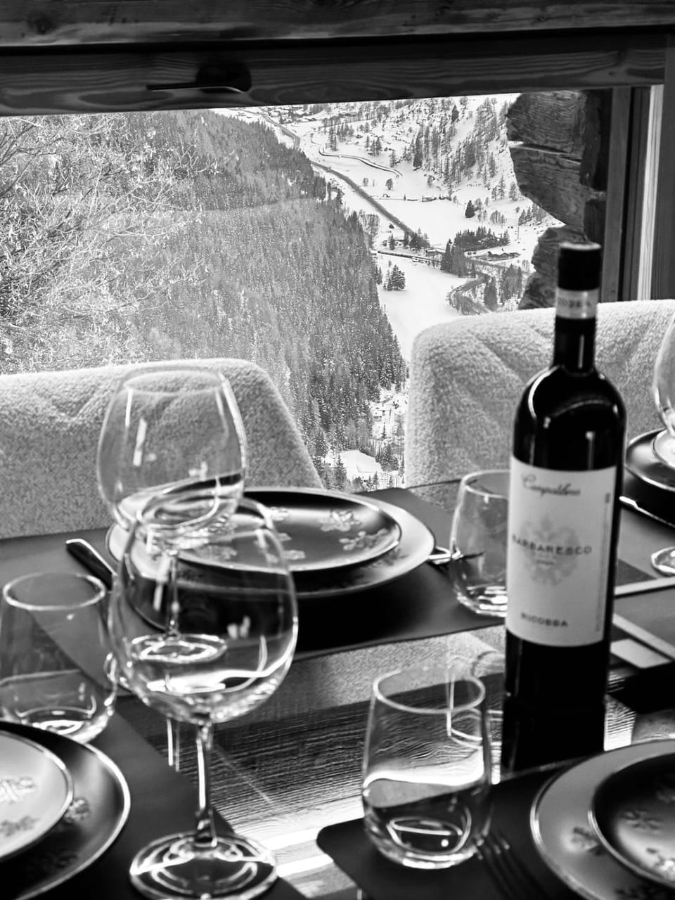 Chalet Paradise - Ski-In Luxury Chalet with Sauna & Panoramic Mountain Views in Champoluc Chalet in Aosta Valley, Italy