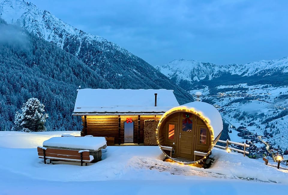 Chalet Paradise - Ski-In Luxury Chalet with Sauna & Panoramic Mountain Views in Champoluc Chalet in Aosta Valley, Italy