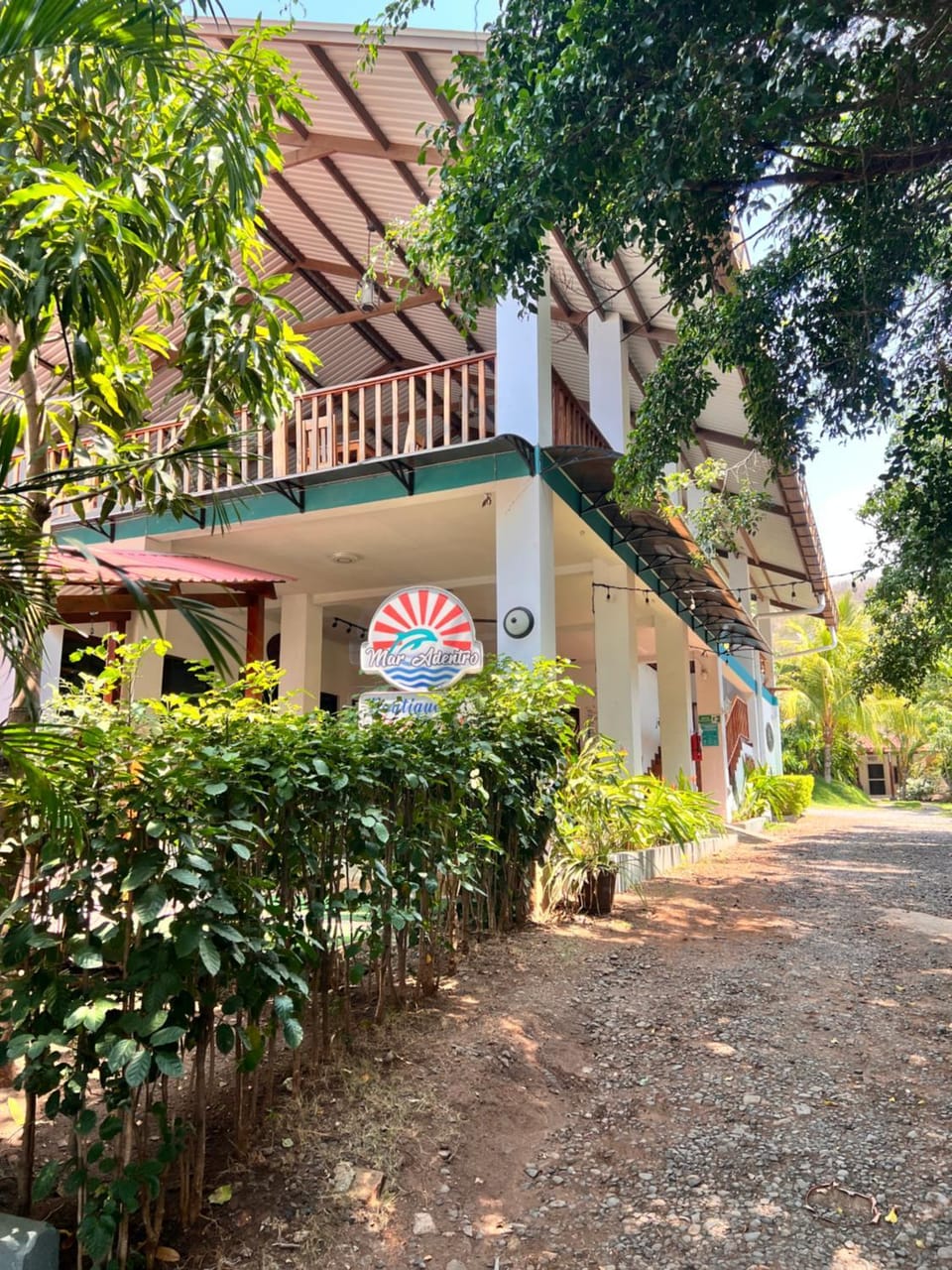 Property building, Restaurant/places to eat, Breakfast
