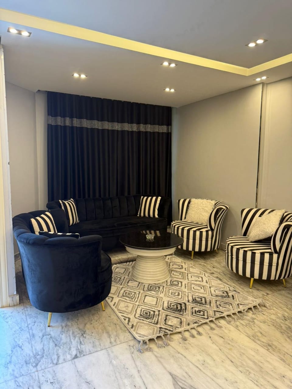 33 Shehab Apartment in Egypt