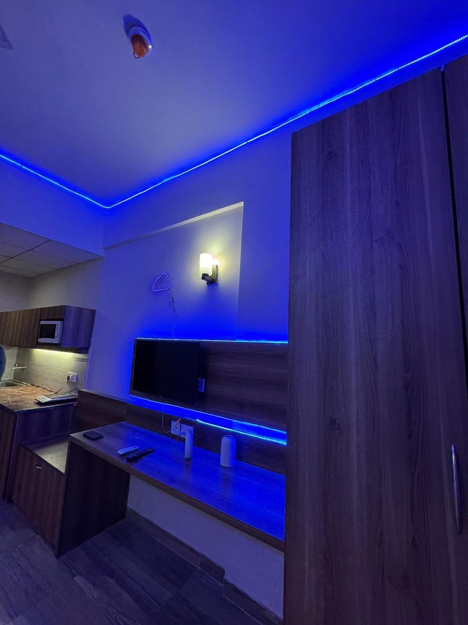 Crown Suites Apartment in Haryana