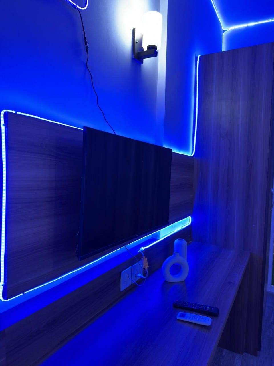 Crown Suites Apartment in Haryana