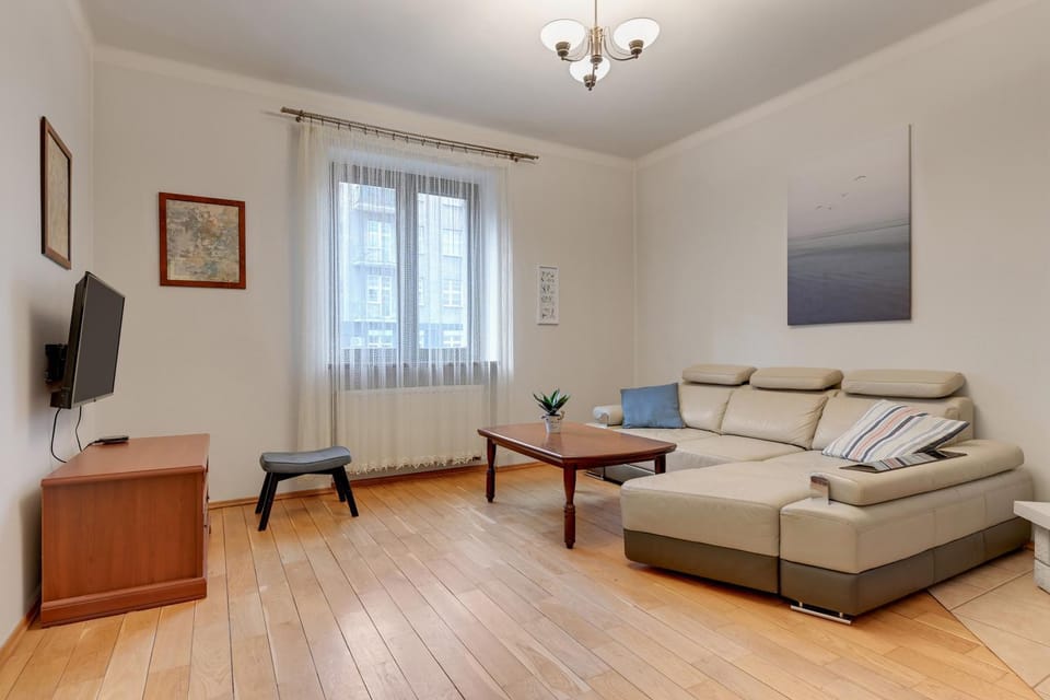 Gdynia City Center 4 - Jacuzzi by Grand Apartments Apartment in Pomeranian Voivodeship