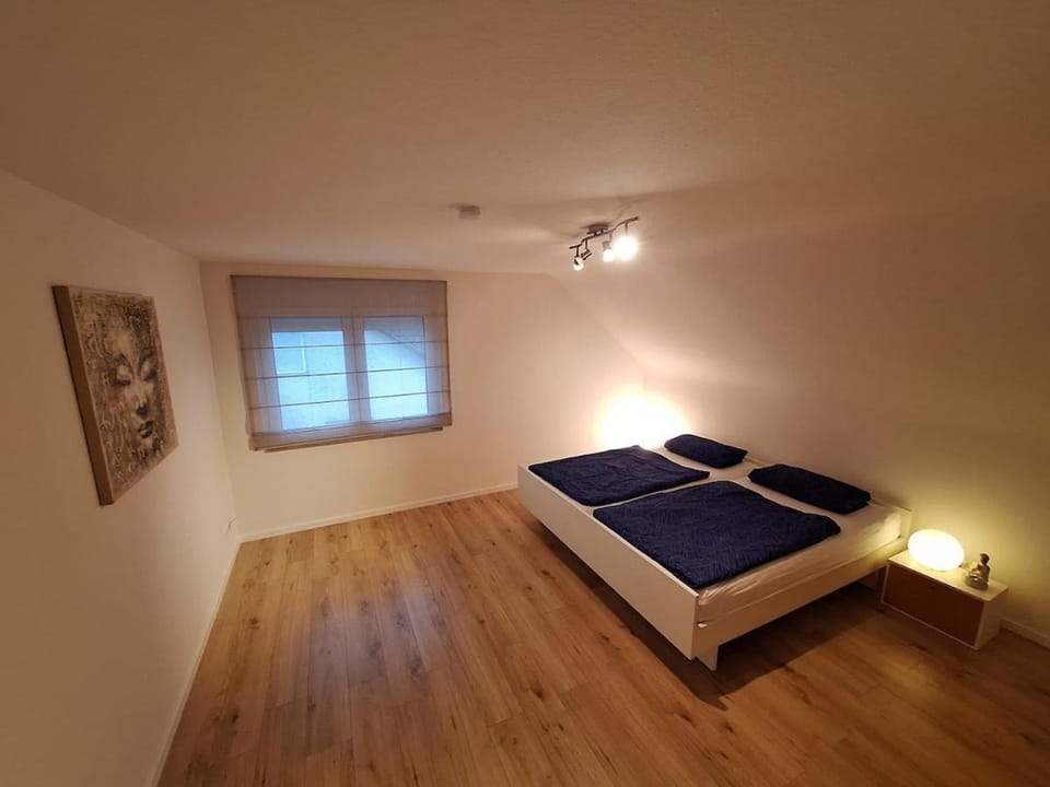 Helle, großzügige Dachgeschosswohnung Apartment in Baden-Württemberg