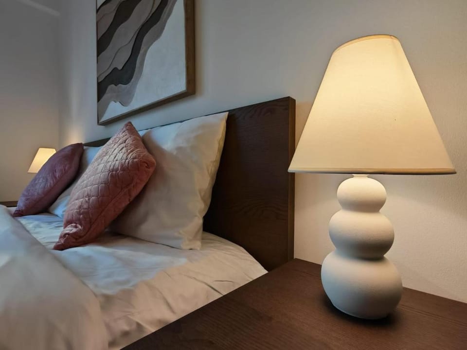1 Bedroom in Dubai Marina Walk, Partial Water View Apartment in Dubai