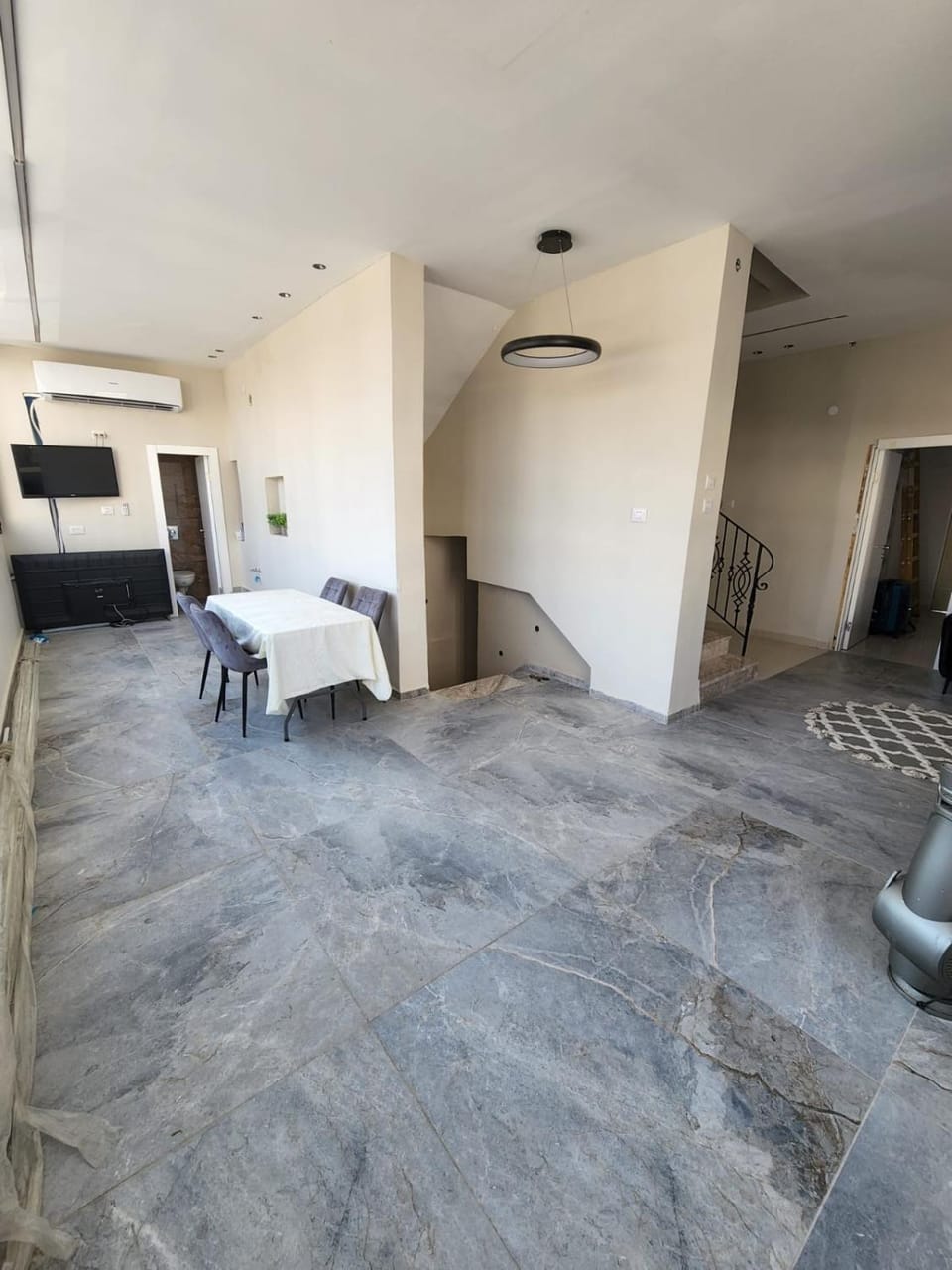 אחוזה בכנרת House in Tiberias