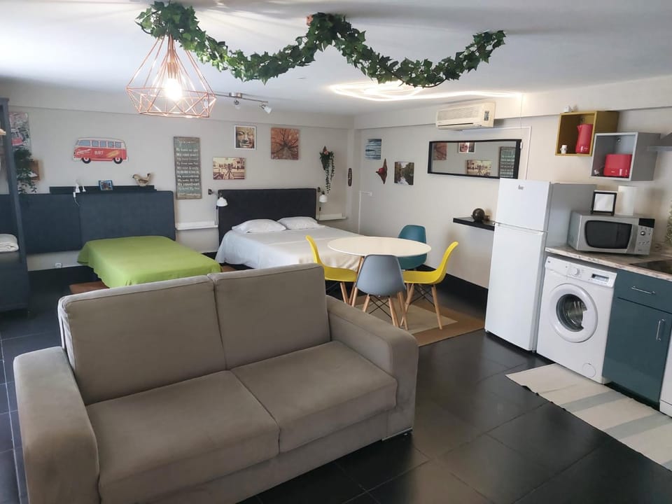 Budha GuestHouse Bed and Breakfast in Porto