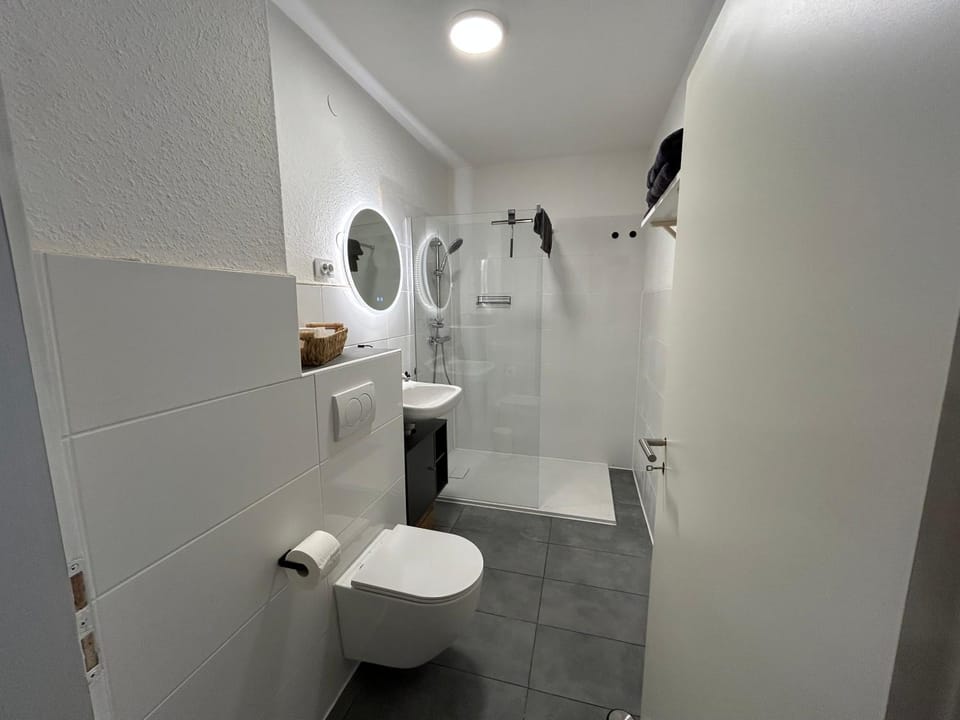 Shower, Toilet, Bathroom