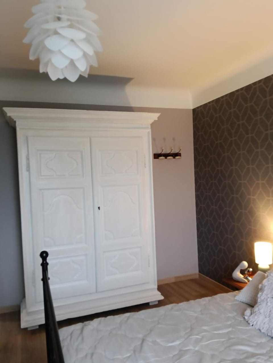 Bedroom, wardrobe