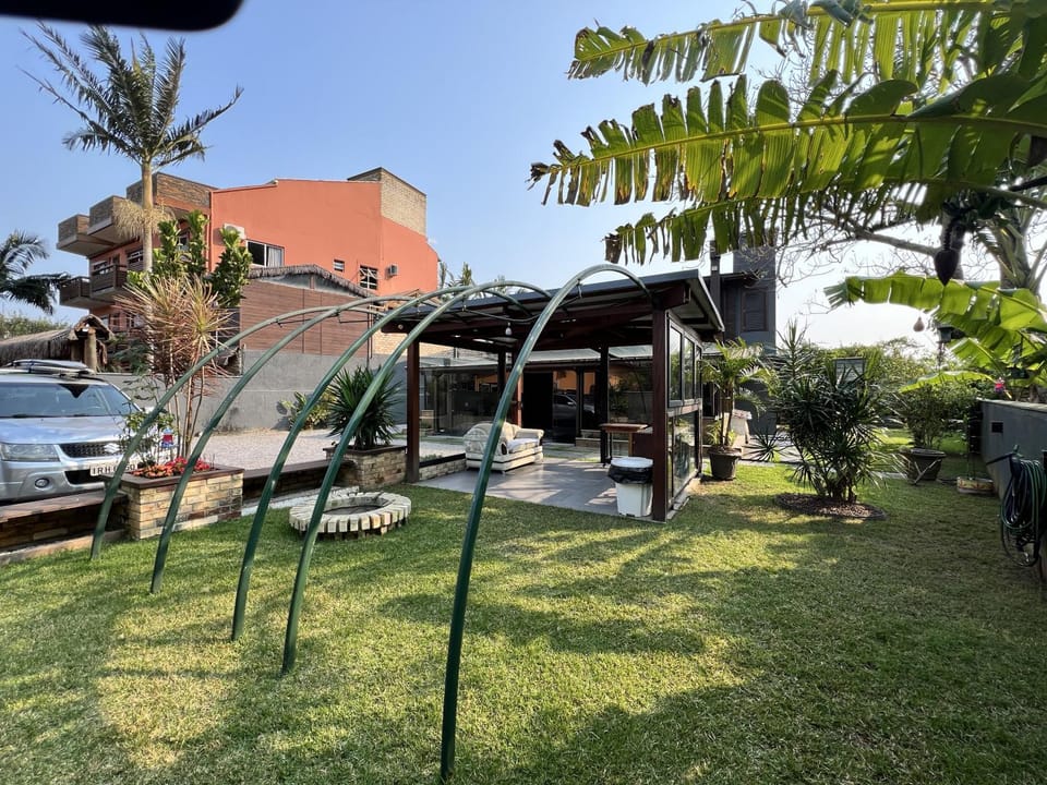 Casa Guarda do Embaú House in State of Santa Catarina