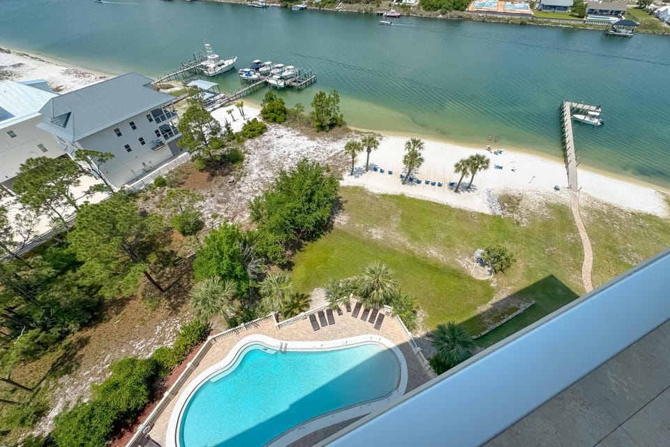 Sailmakers Place Unit 903 House in Perdido Key