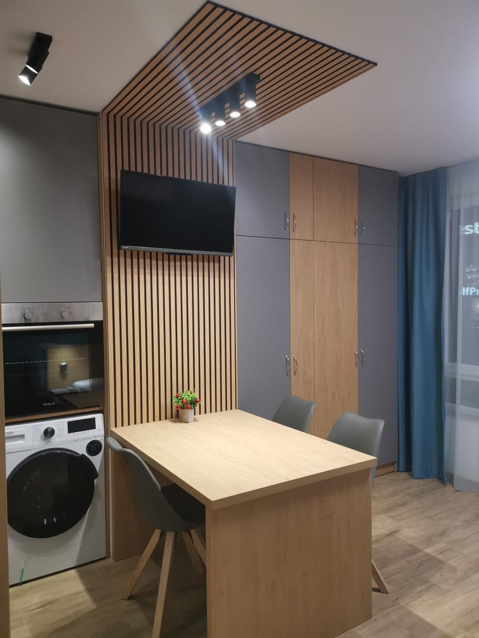 TV and multimedia, Kitchen or kitchenette