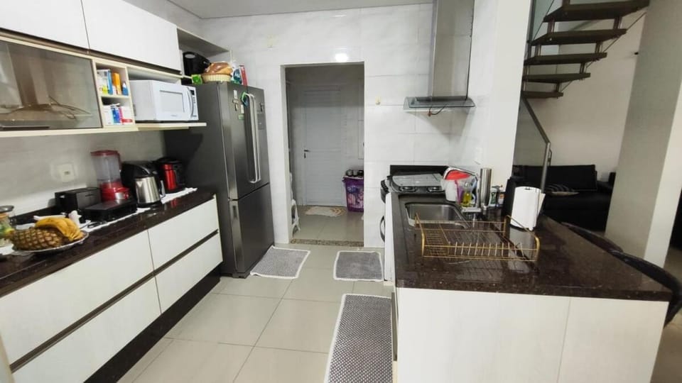 Sobrado 3 Quartos Completo e Funcional Apartment in Florianopolis