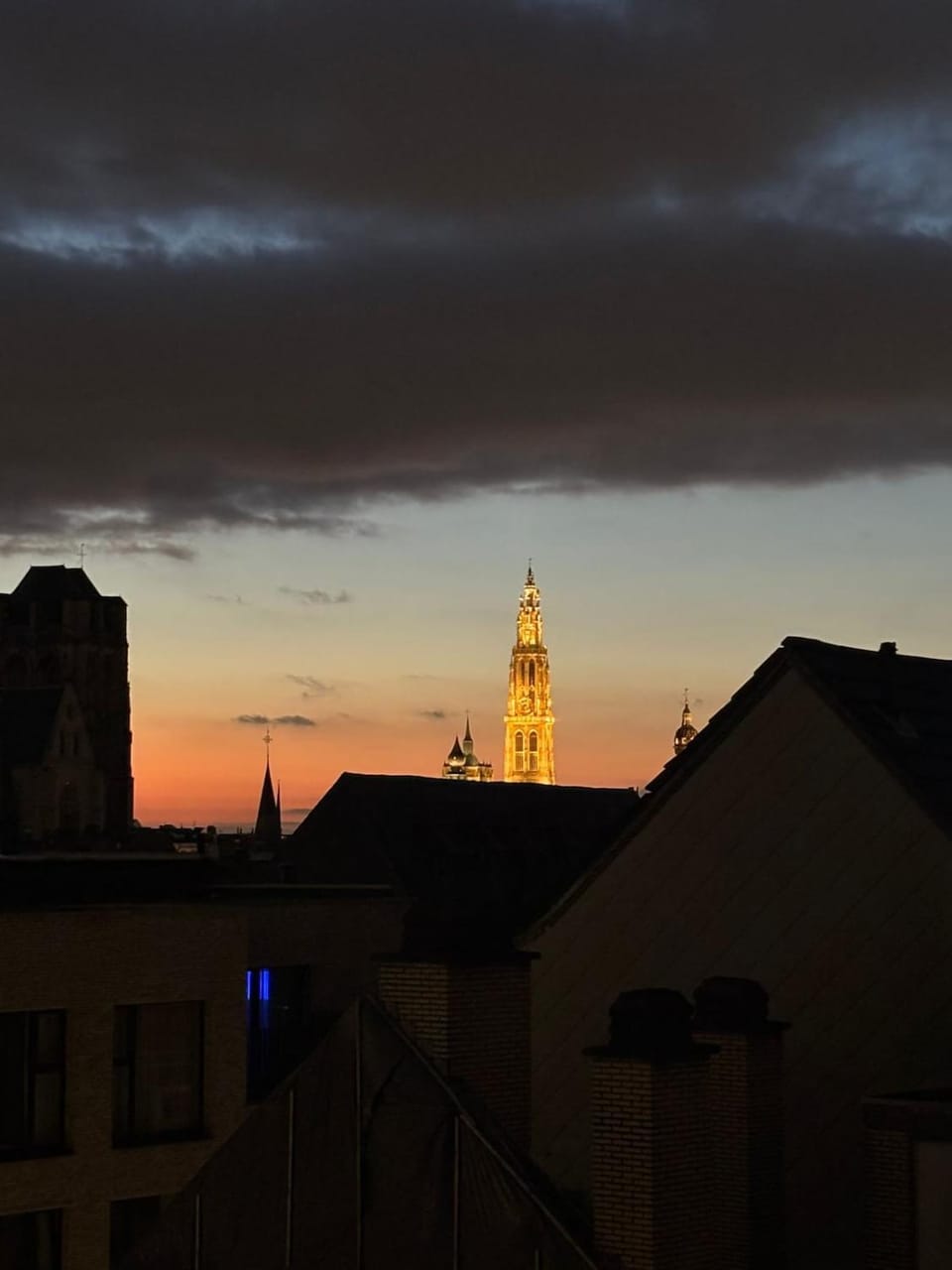 Spacious luxurious 1 bedroom stay in the city center Apartment in Antwerp
