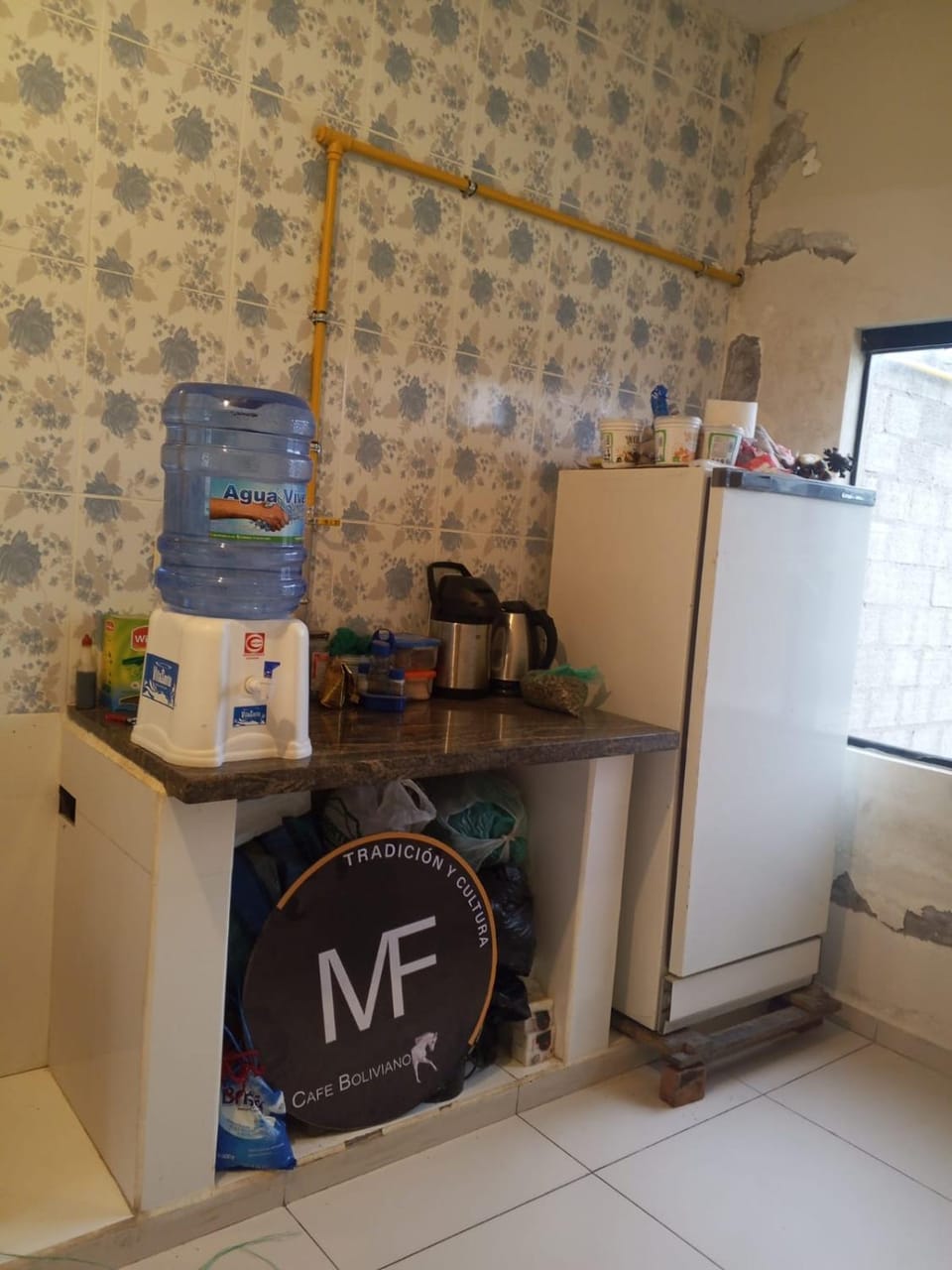 Kitchen or kitchenette