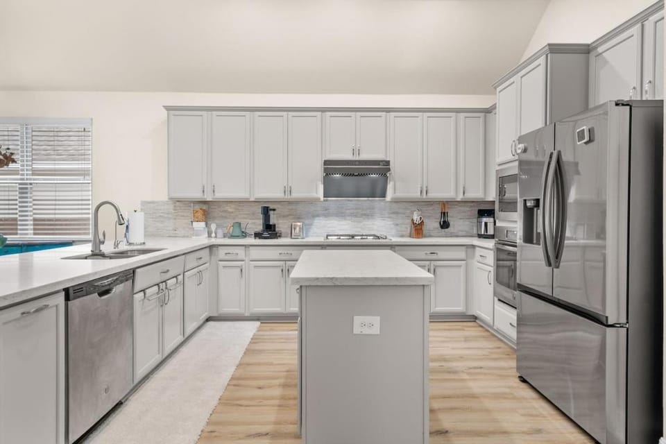 Spacious 3BR Getaway w Dedicated Office Sleeps 5 Apartment in Leander