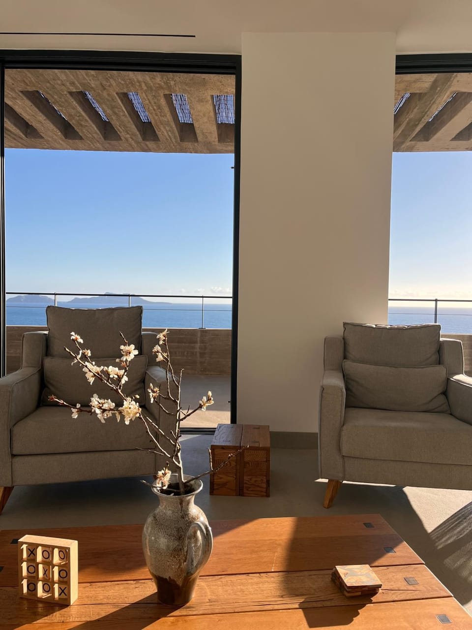 Balcony/Terrace, Living room, Seating area, Sea view