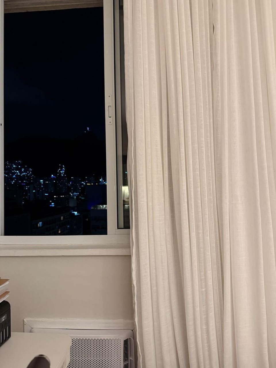 Apartamento em Copacabana com vista para o Cristo Redentor há 5 min da praia Apartment in Rio de Janeiro