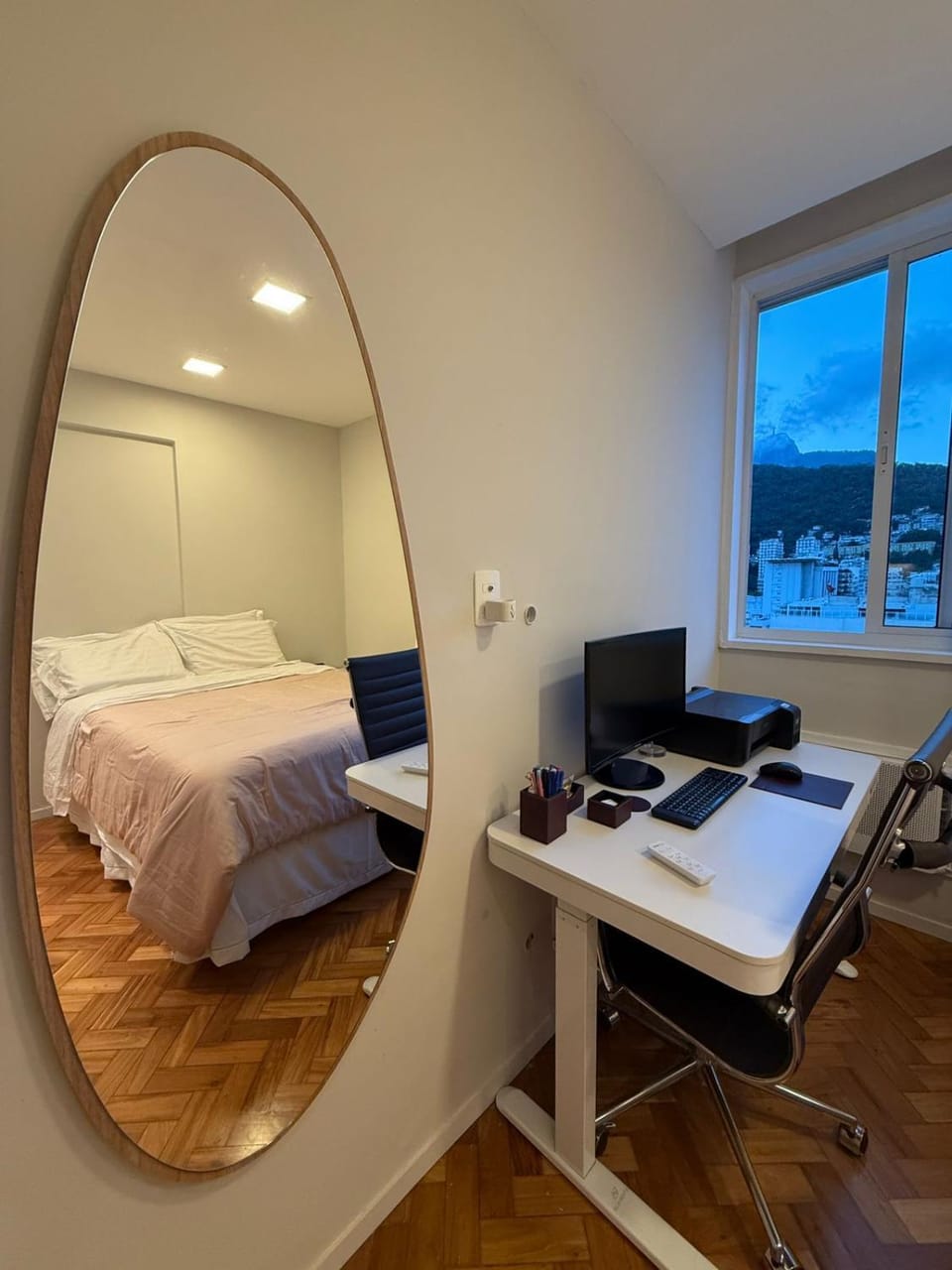 Apartamento em Copacabana com vista para o Cristo Redentor há 5 min da praia Apartment in Rio de Janeiro