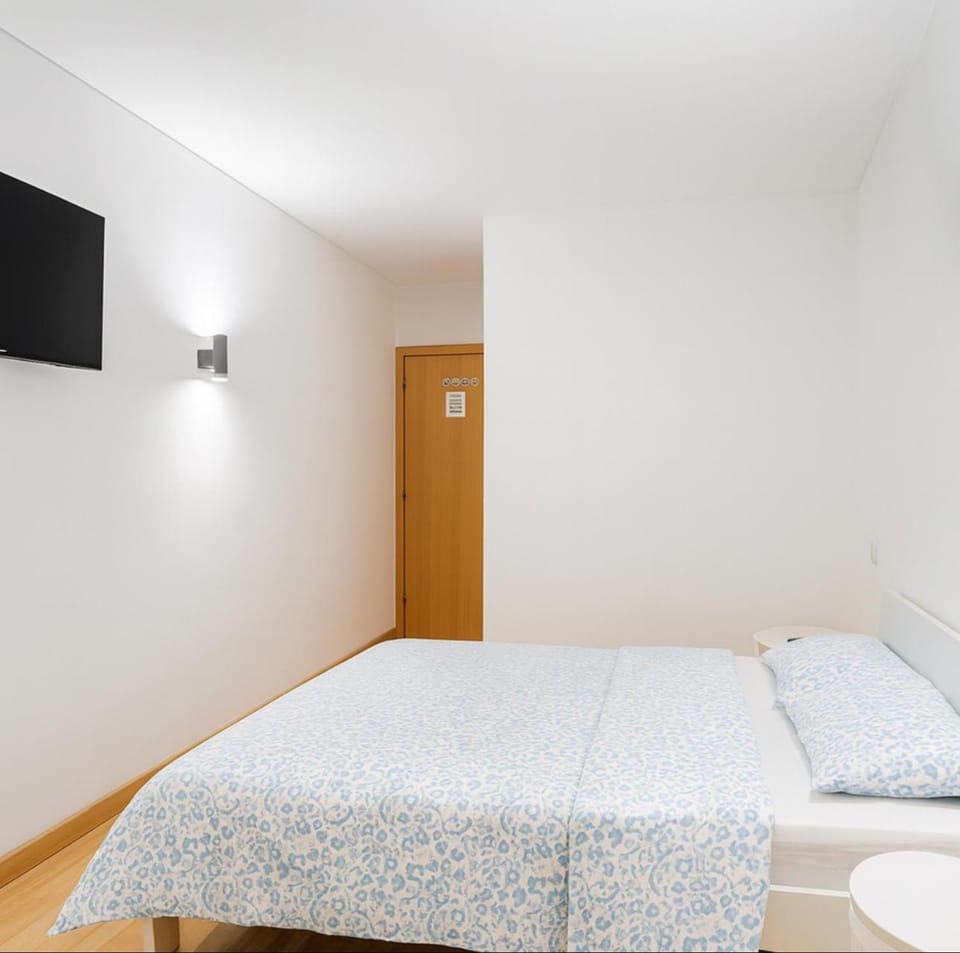 Airport lisbon metro olaias 888 Bed and Breakfast in Lisbon