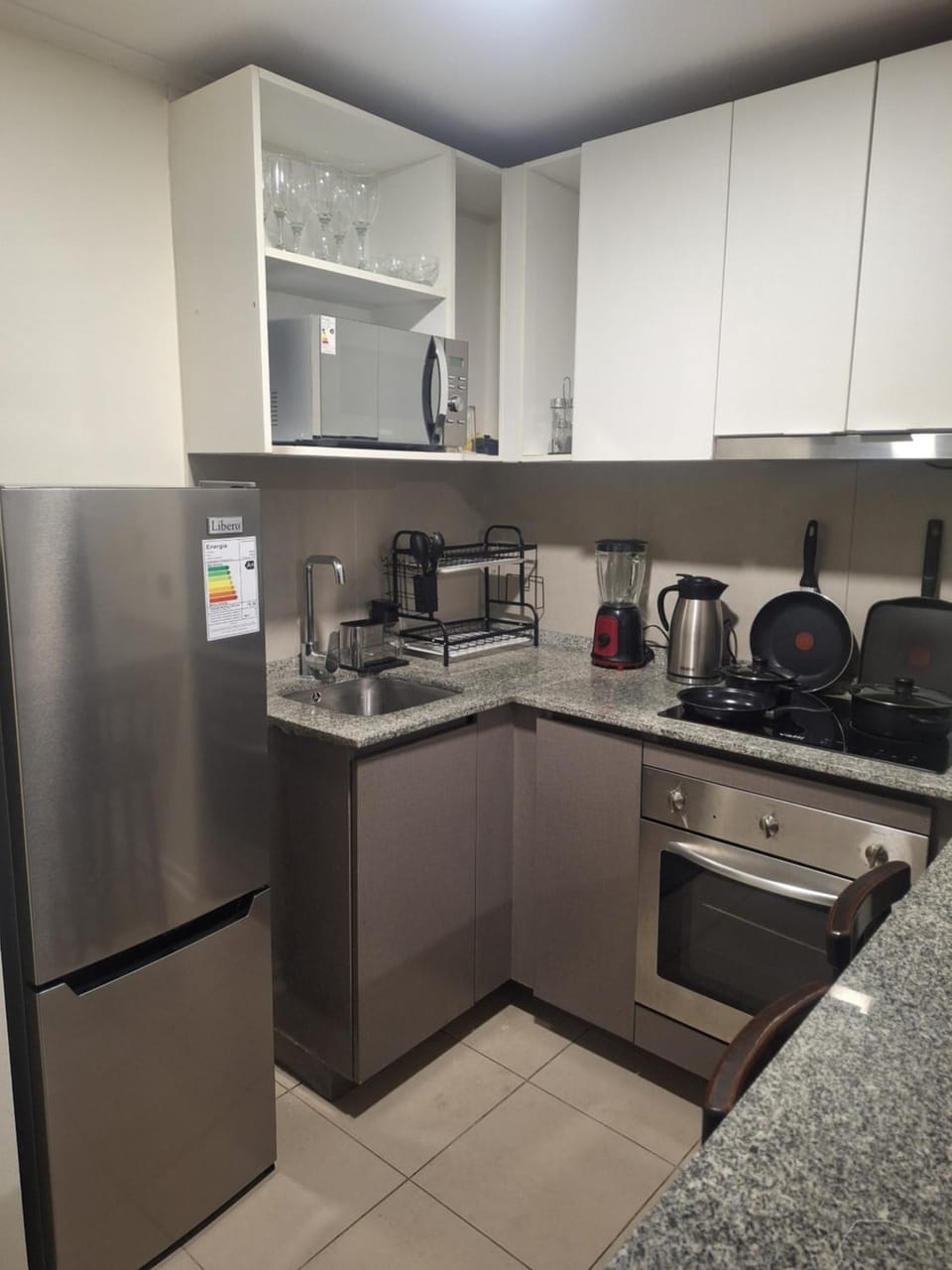 Estacionamiento Gratis Full Departamento Céntrico a pasos del Metro Ecuador, Teletón, Mutual, Clinicas Apartment in Santiago