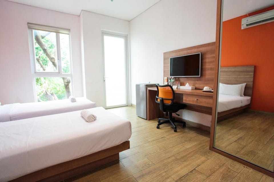 LeGreen Suite Kuningan Bed and Breakfast in South Jakarta City