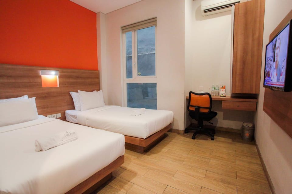 LeGreen Suite Kuningan Bed and Breakfast in South Jakarta City