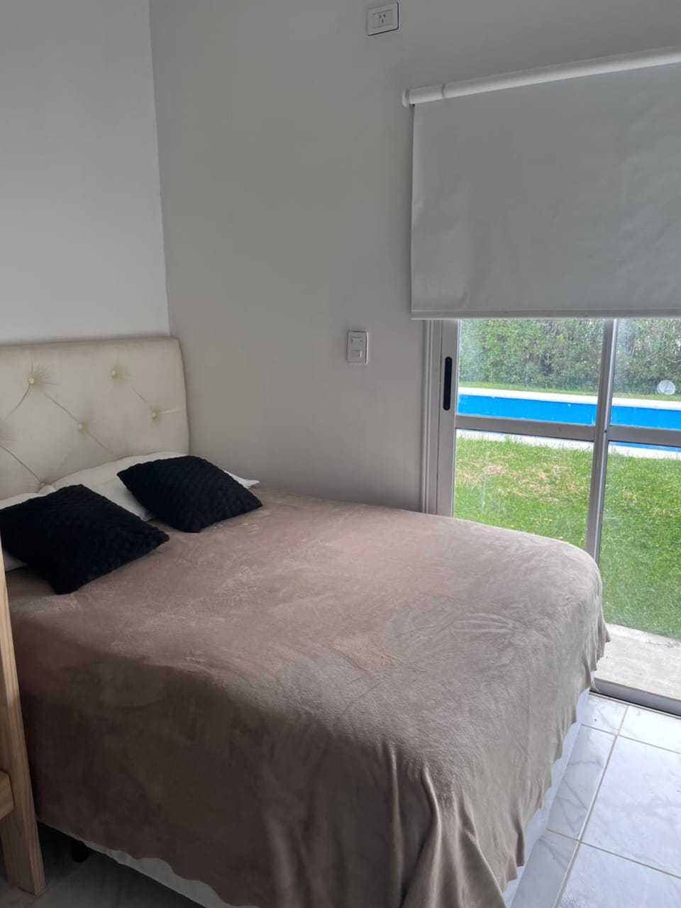 Casa con pileta climatizada para 8 personas en chapadmalal House in Buenos Aires Province