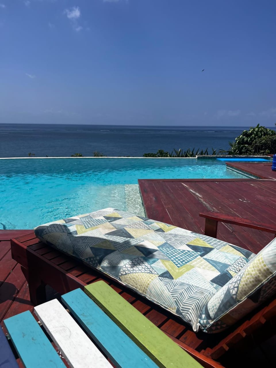 Fuego Del Mar Oceanfront Luxury Villa on Private Estate House in Bay Islands Department