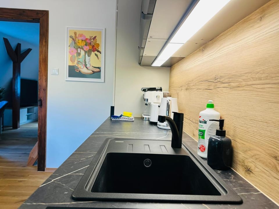Coffee/tea facilities, Kitchen or kitchenette