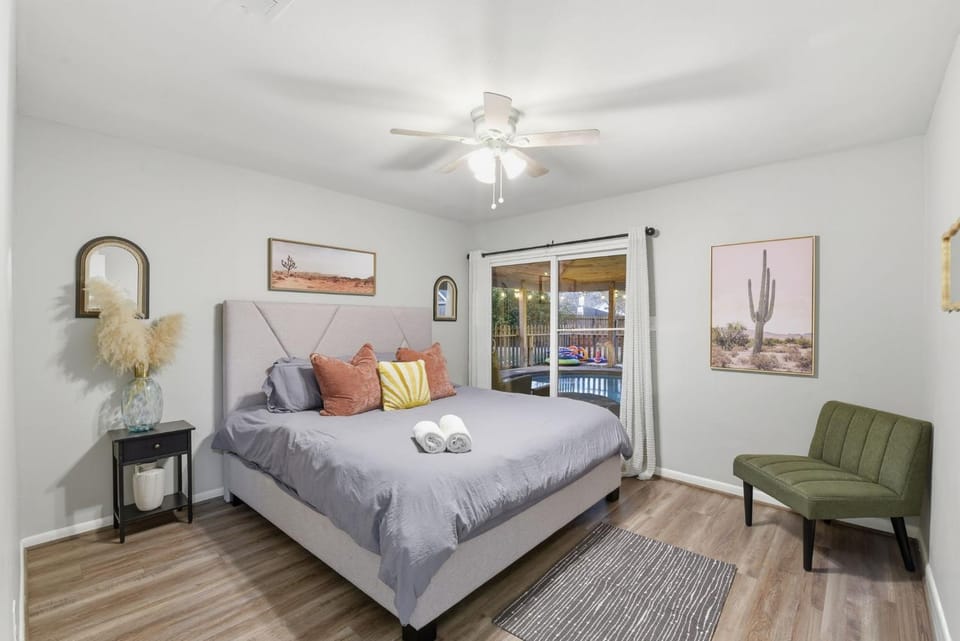 Pool Hot-Tub - 4 BR Luxury Home in Friendswood House in Pearland