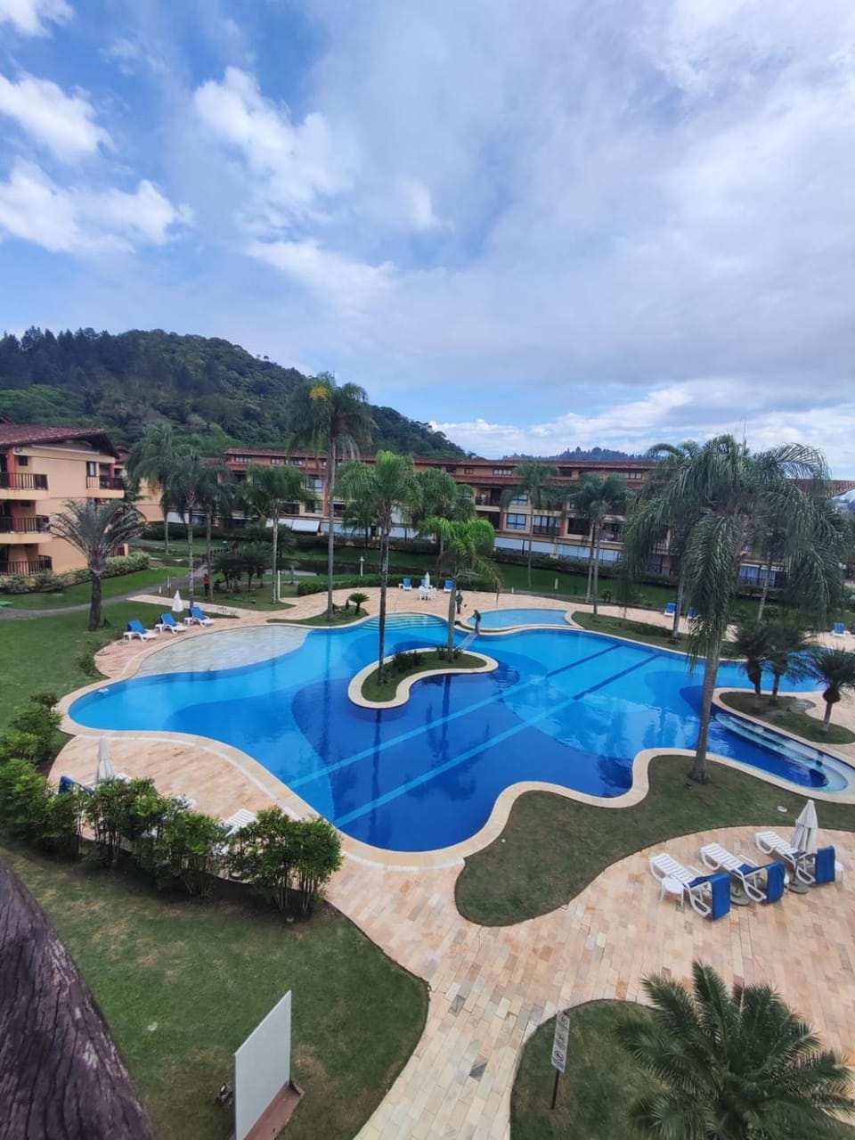 Property building, Day, Natural landscape, Mountain view, Swimming pool