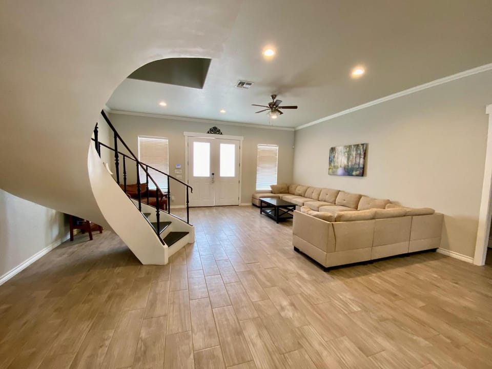 FRIO WAVES House in Rio Grande