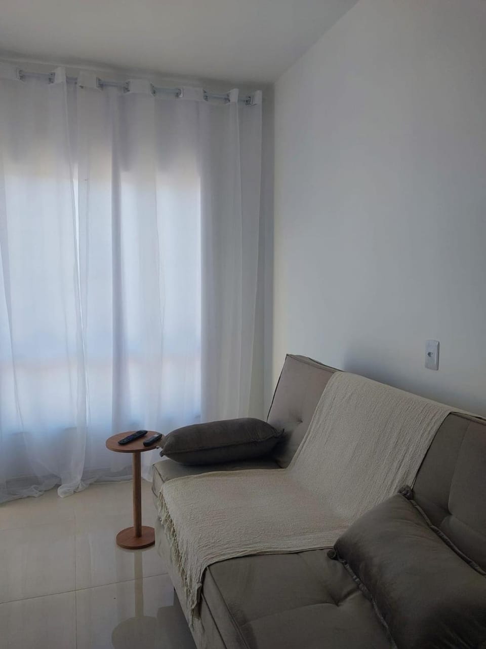 Apto Moderno a 700 metros da praia com varanda Apartment in Navegantes
