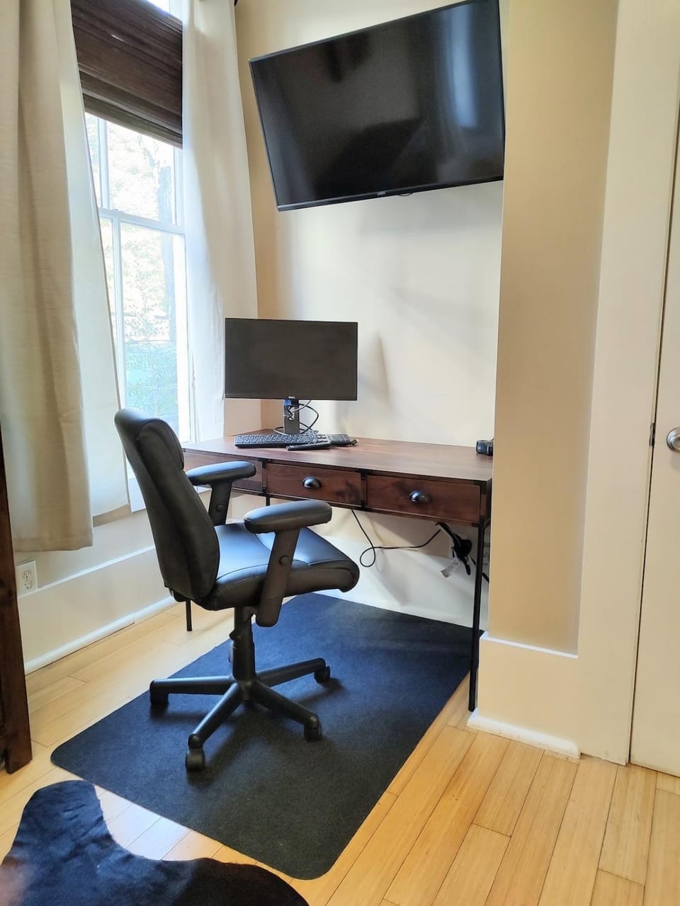 TV and multimedia, Seating area