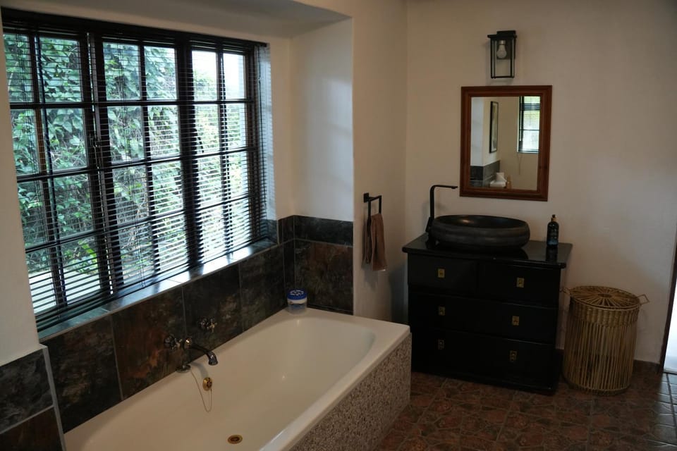 Bathroom, Bath