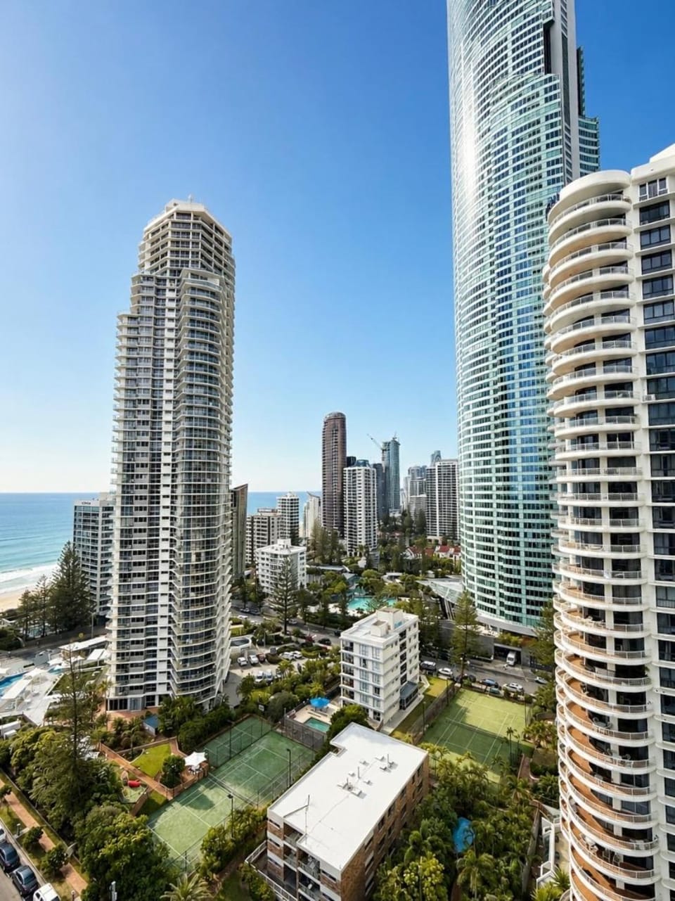 City view, Sea view, Location