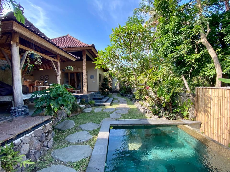Ginas villa 1 romantic pool and escapes Villa in Sukawati